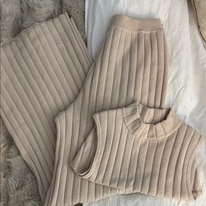Sleeveless Ribbed Knit Two Piece medium/large set